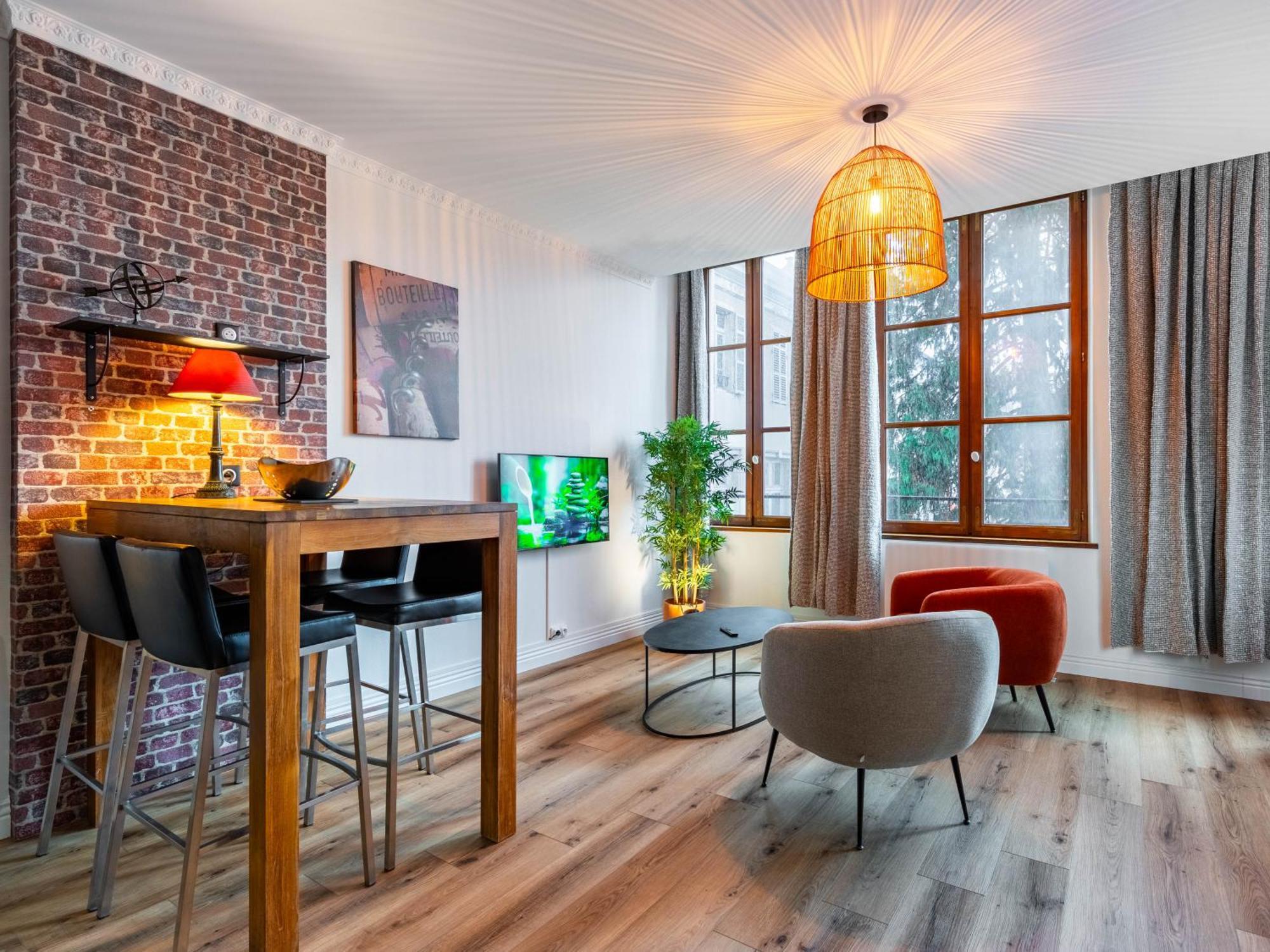 Le Relais Ducal - Appartements D'Hotes Vieille Ville نانسي المظهر الخارجي الصورة